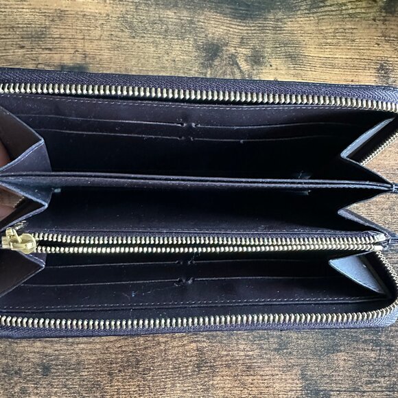 Louis Vuitton Monogram Vernis Zippy Wallet in Amarante M90416 - Picture 12 of 16